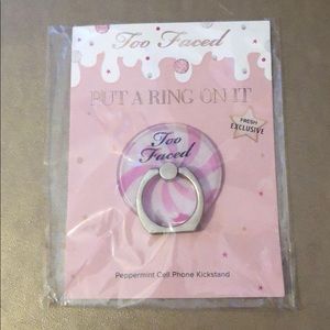 💗Too Faced💗 EXCLUSIVE peppermint phone kickstand